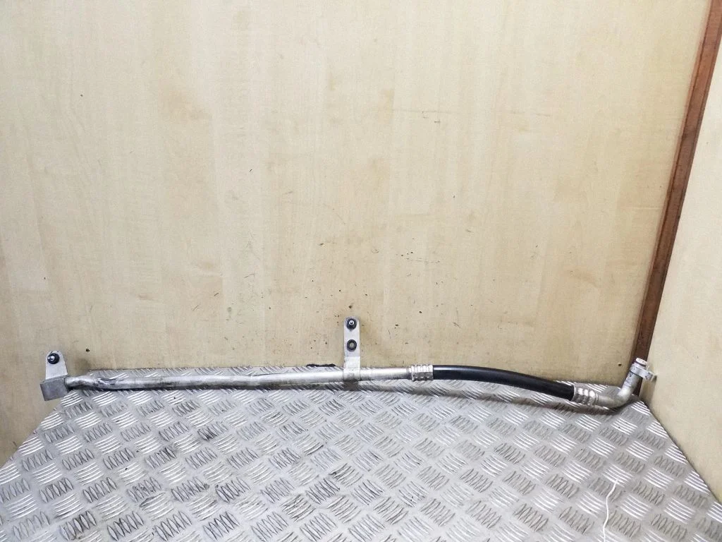 Air conditioning (A/C) pipe/hose 9201927