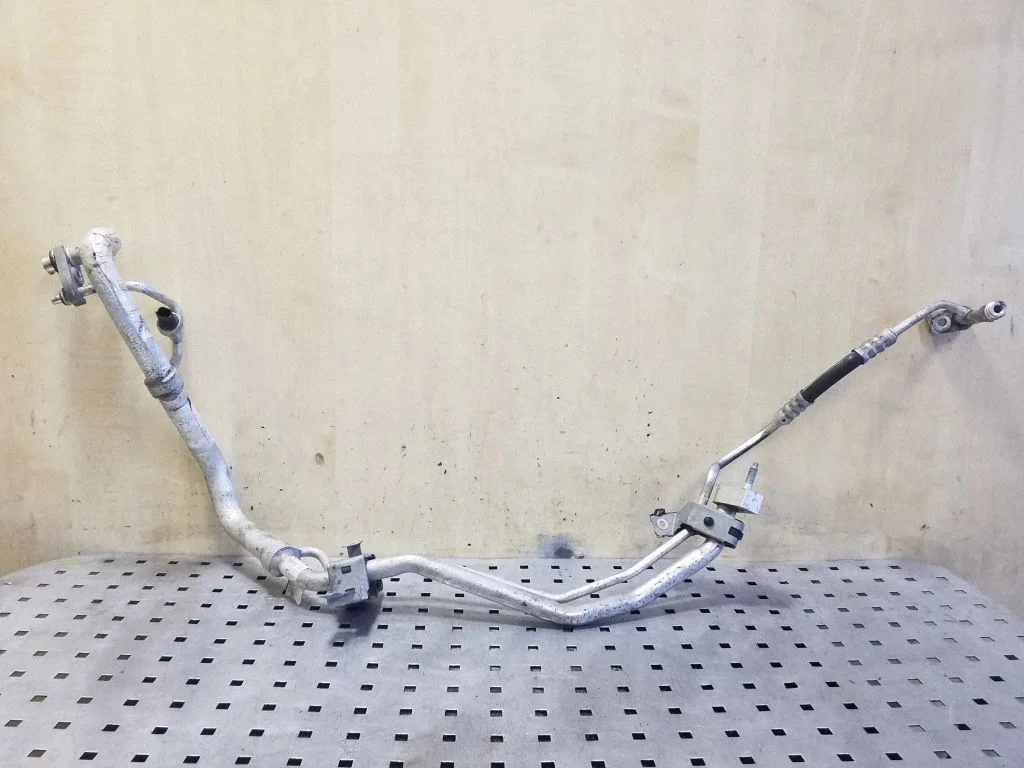 Air conditioning (A/C) pipe/hose