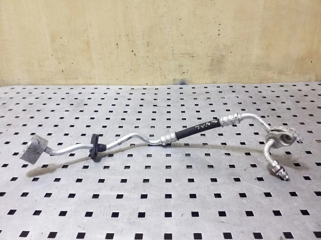 Air conditioning (A/C) pipe/hose 7L6820741G