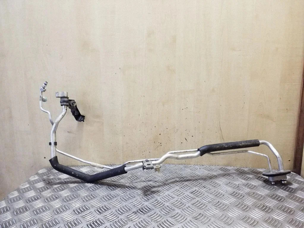 Air conditioning (A/C) pipe/hose