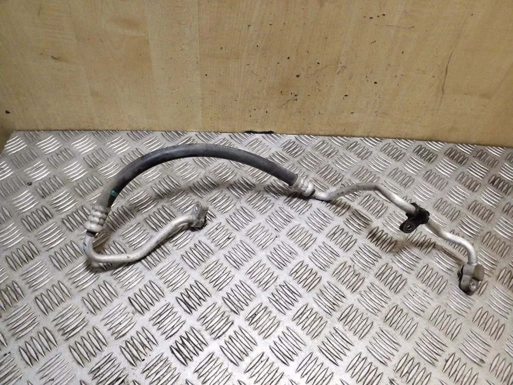 Air conditioning (A/C) pipe/hose