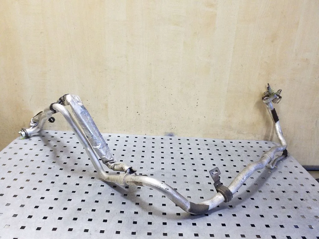 Air conditioning (A/C) pipe/hose DS7H19E881DE