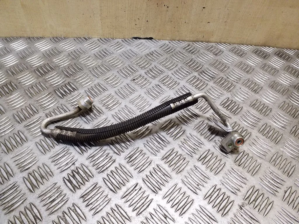 Air conditioning (A/C) pipe/hose DG9H19N651EC