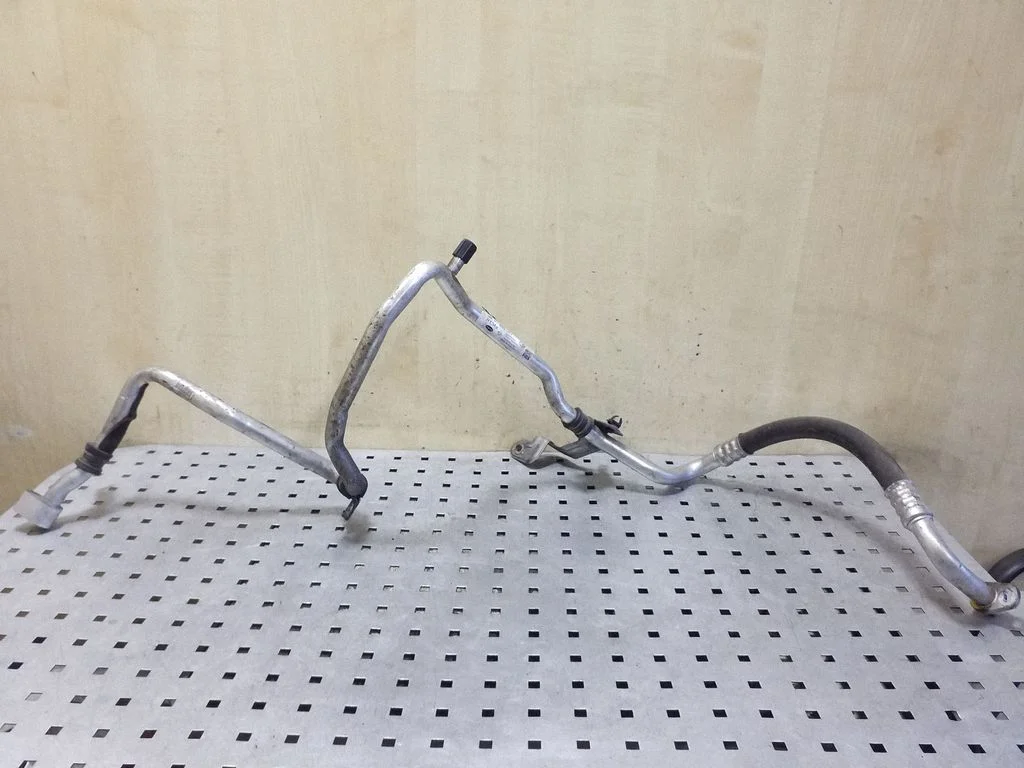 Air conditioning (A/C) pipe/hose 93868381