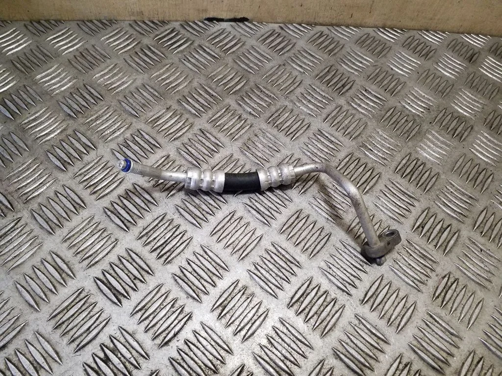 Air conditioning (A/C) pipe/hose