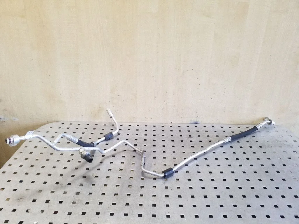 Air conditioning (A/C) pipe/hose 9228234