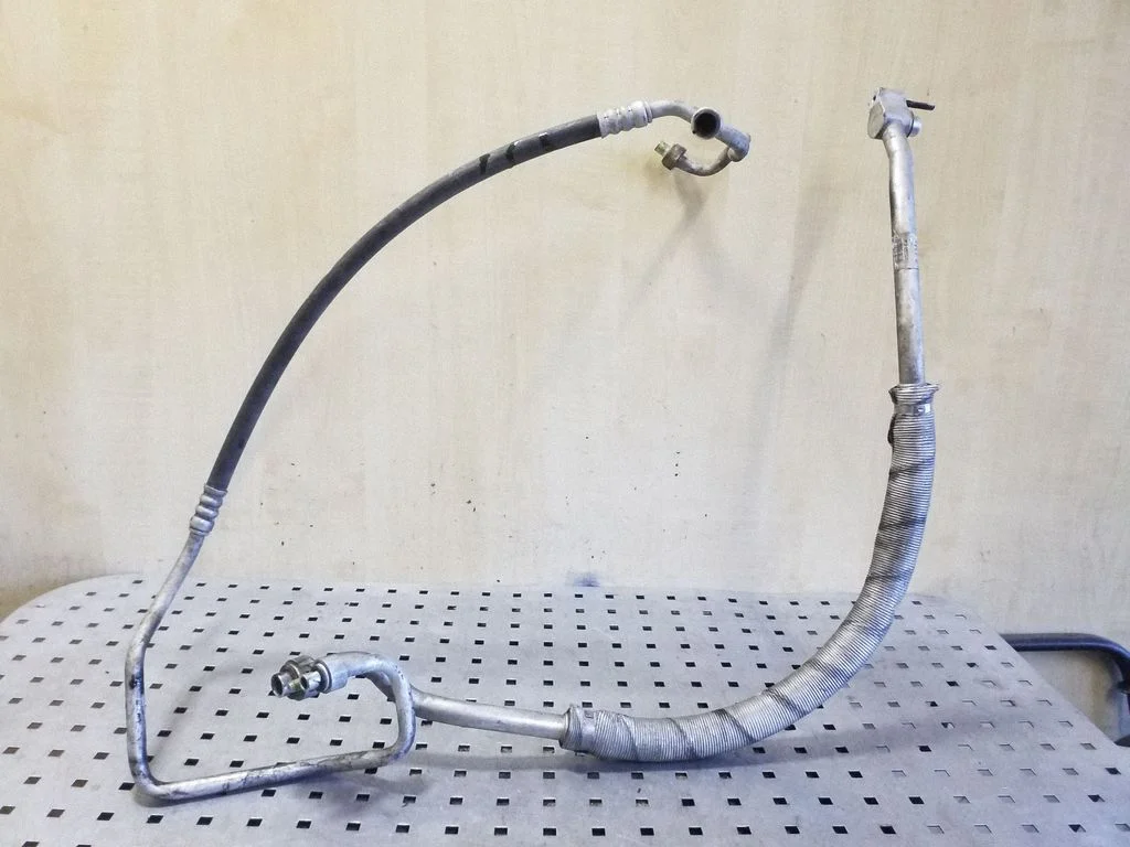 Air conditioning (A/C) pipe/hose