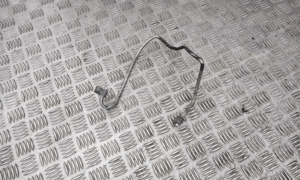 Air conditioning (A/C) pipe/hose