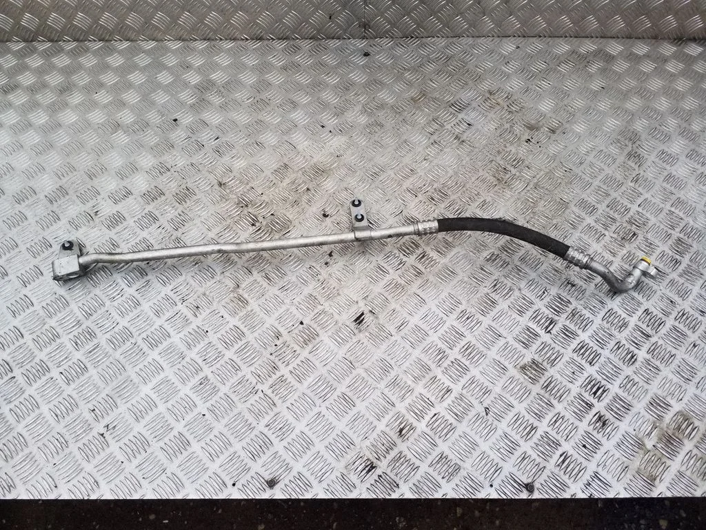 Air conditioning (A/C) pipe/hose 9201927