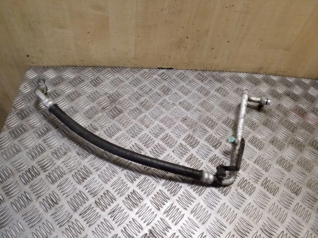Air conditioning (A/C) pipe/hose