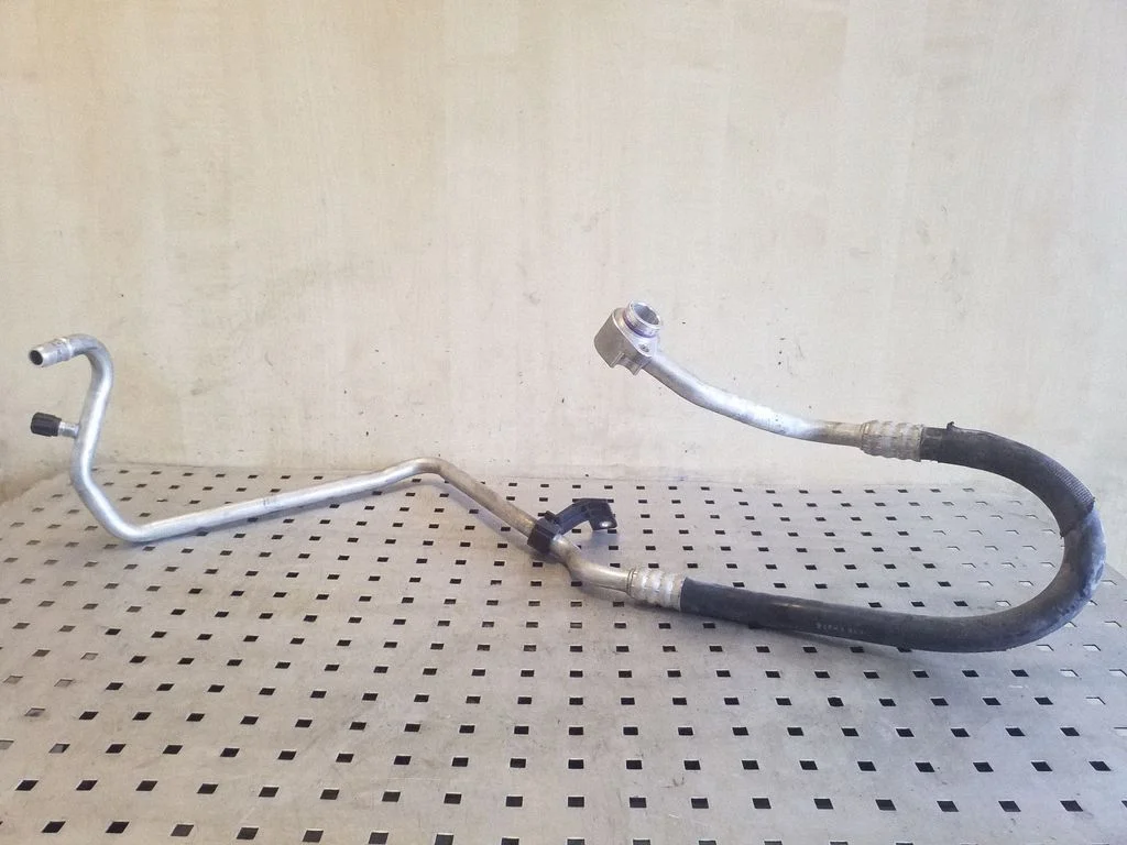 Air conditioning (A/C) pipe/hose 8K0260707T
