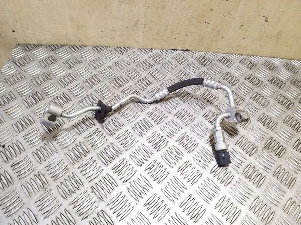 Air conditioning (A/C) pipe/hose 7L6820741G