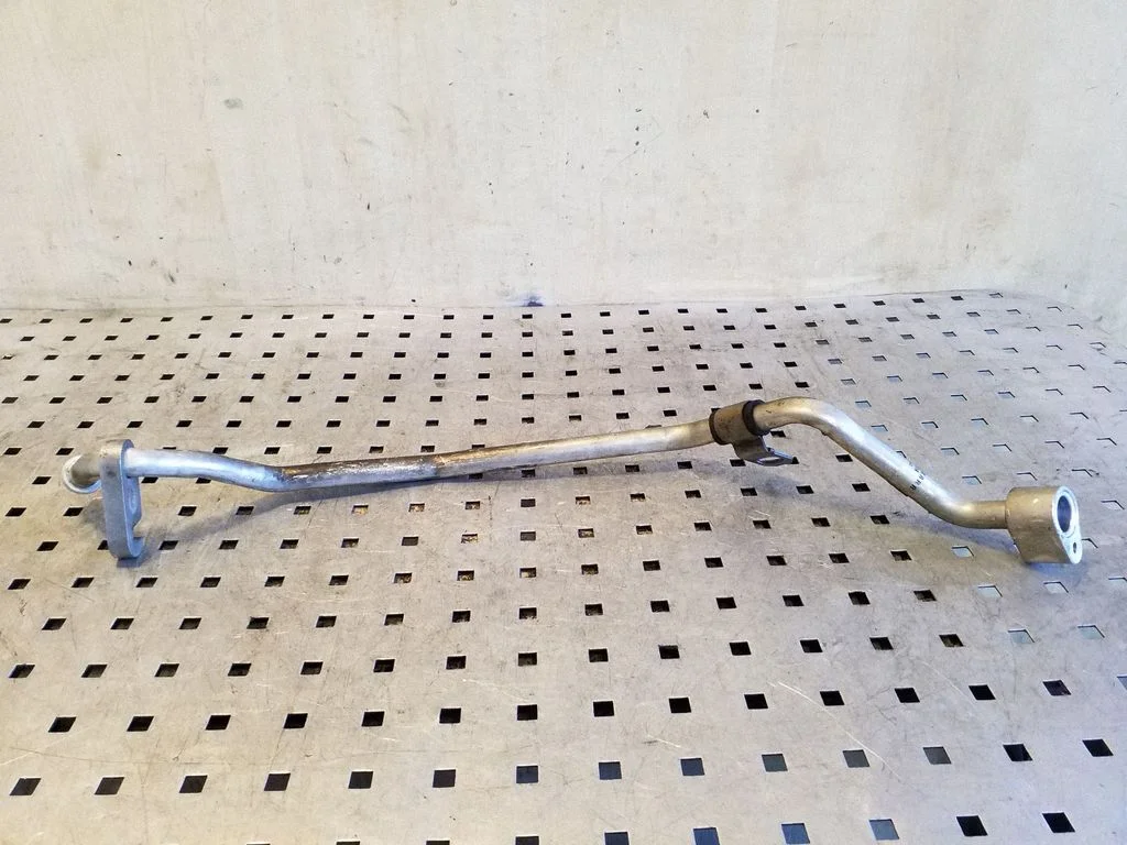 Air conditioning (A/C) pipe/hose 92450BA61A
