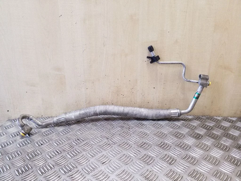 Air conditioning (A/C) pipe/hose 64533400401