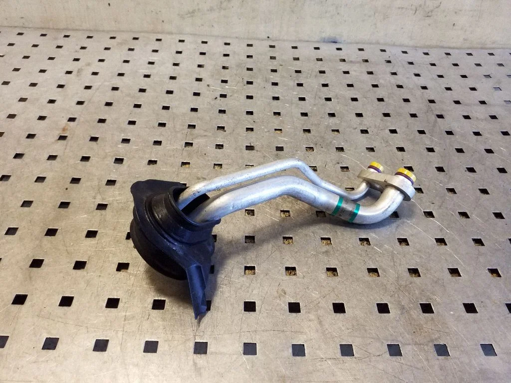 Kliimaseadme toru / voolik – BMW X3 E83 (2003-2010)