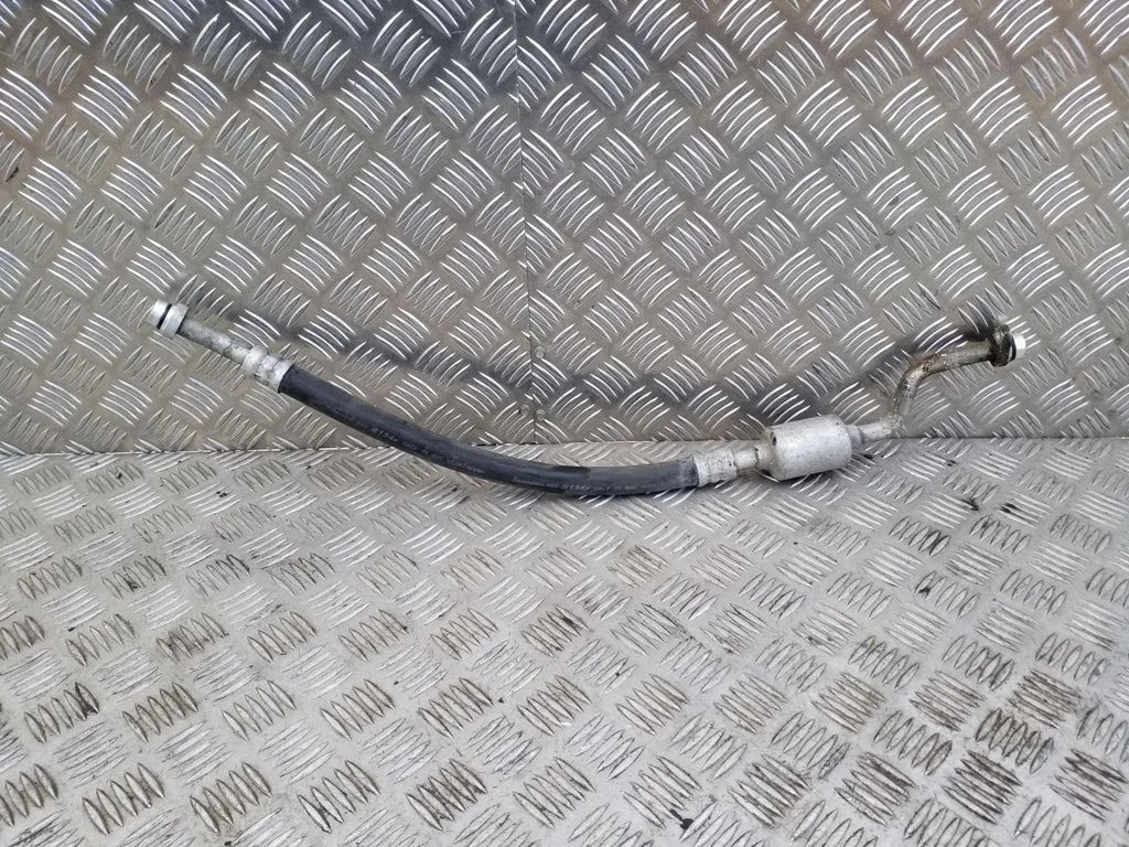 Air conditioning (A/C) pipe/hose