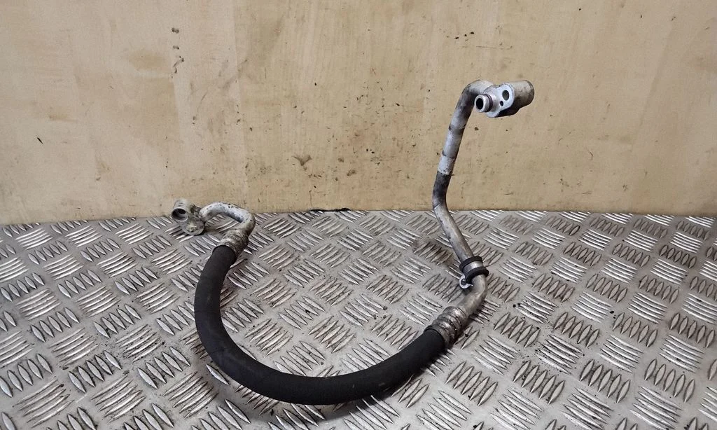 Air conditioning (A/C) pipe/hose 7L6820721BJ