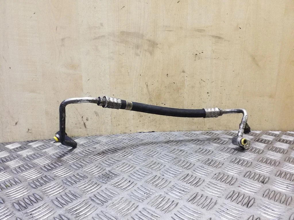 Air conditioning (A/C) pipe/hose 691890303