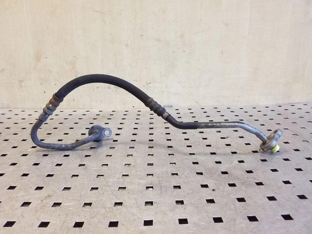 Air conditioning (A/C) pipe/hose