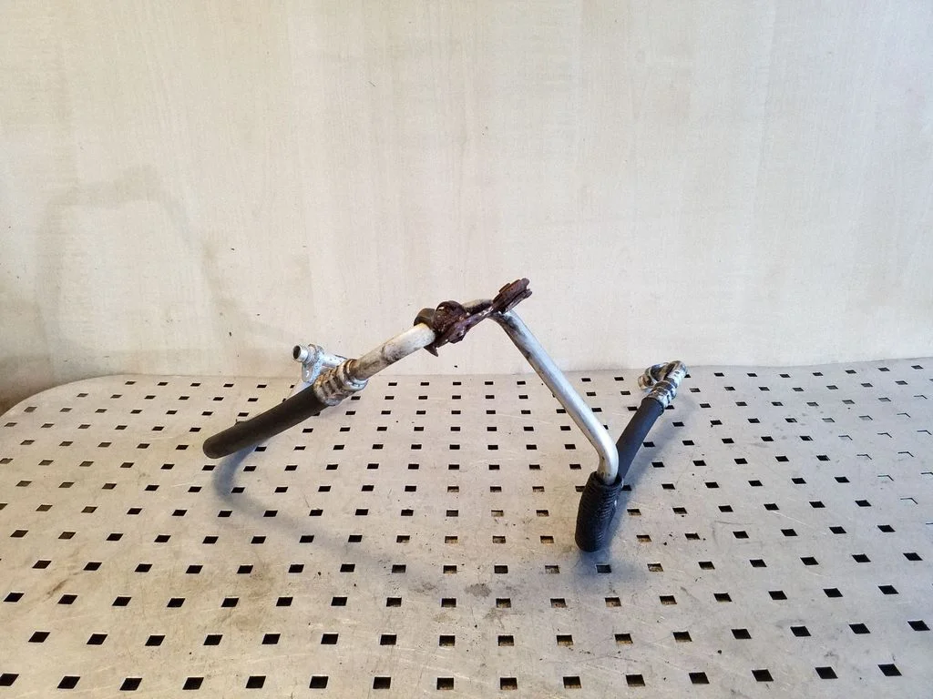 Air conditioning (A/C) pipe/hose 924900016