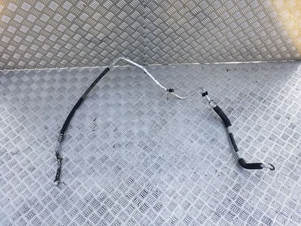 Air conditioning (A/C) pipe/hose