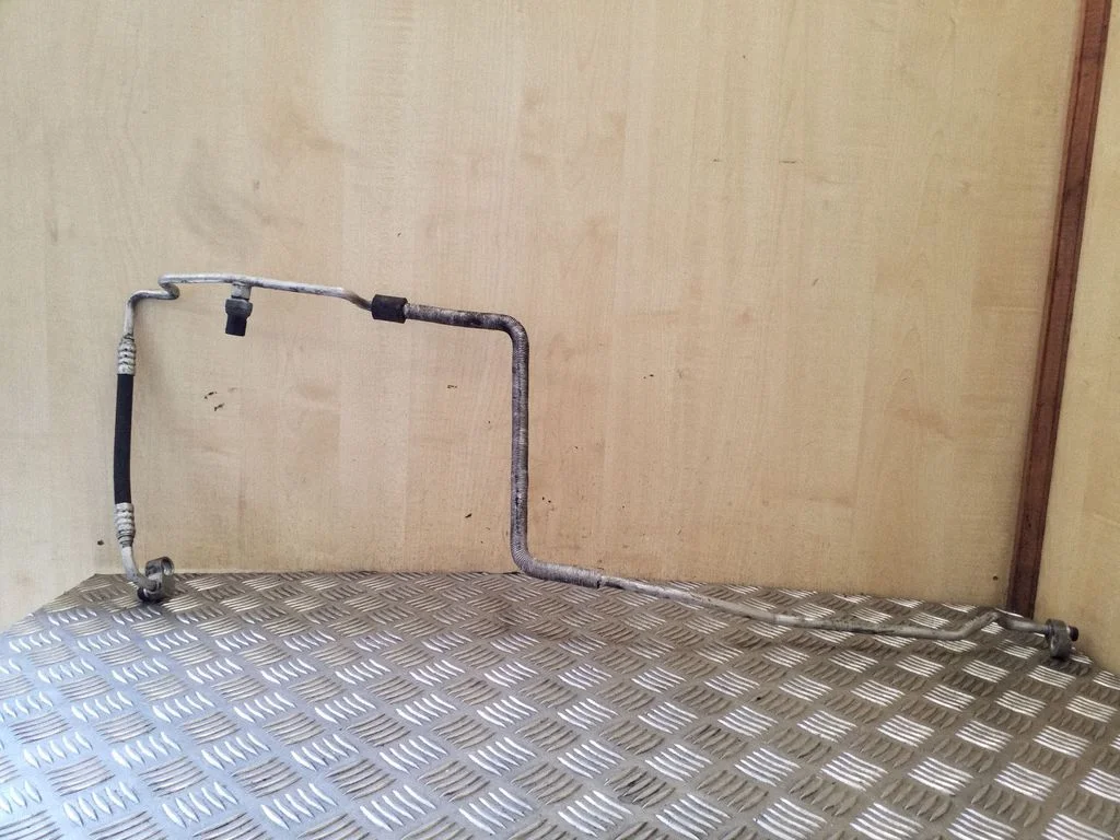 Air conditioning (A/C) pipe/hose 8381544