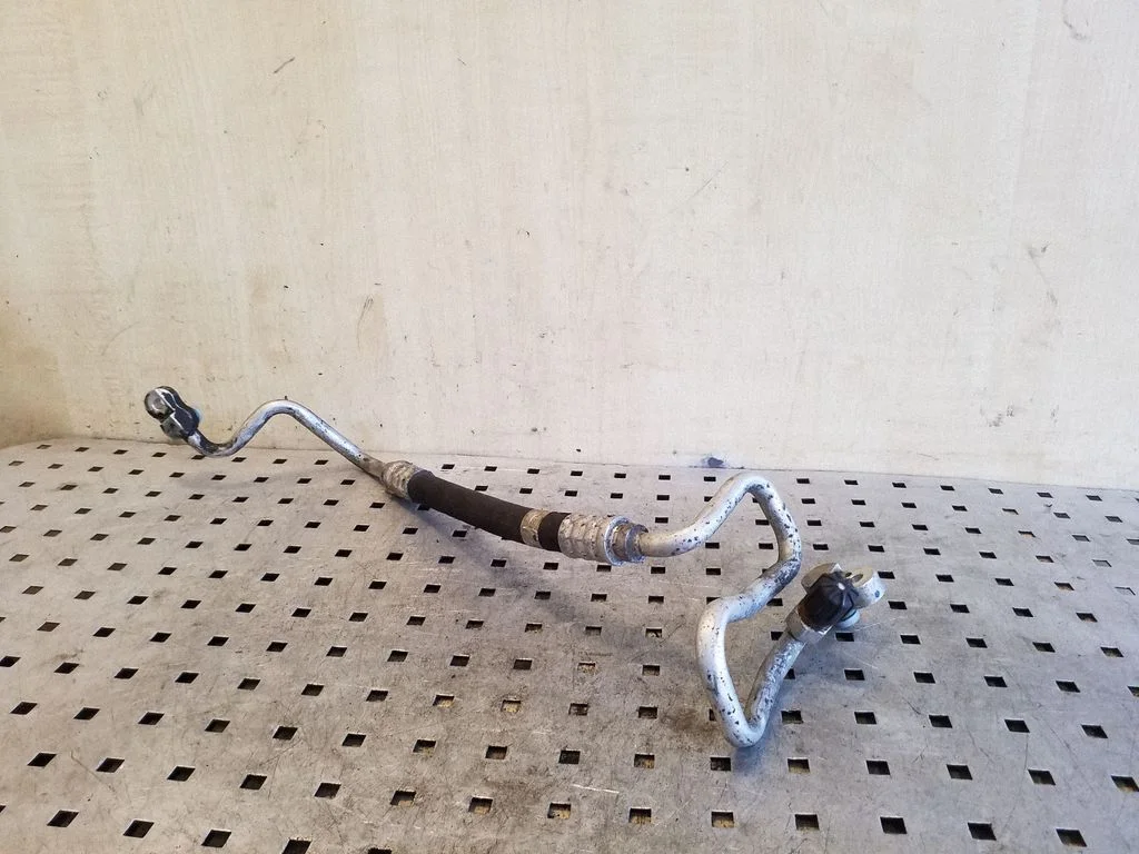 Air conditioning (A/C) pipe/hose 837708106