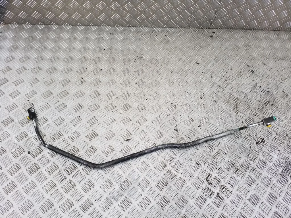 Air conditioning (A/C) pipe/hose 232421142324