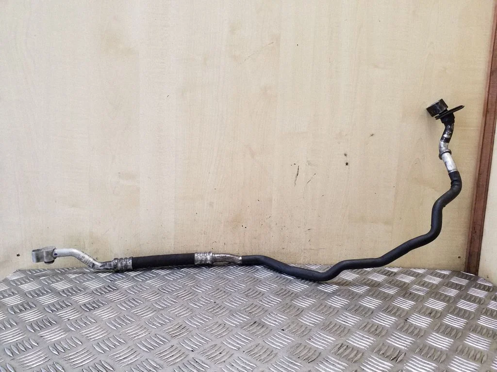 Kliimaseadme toru / voolik 7L0820743F