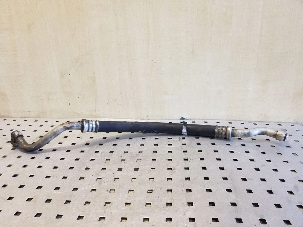 Air conditioning (A/C) pipe/hose