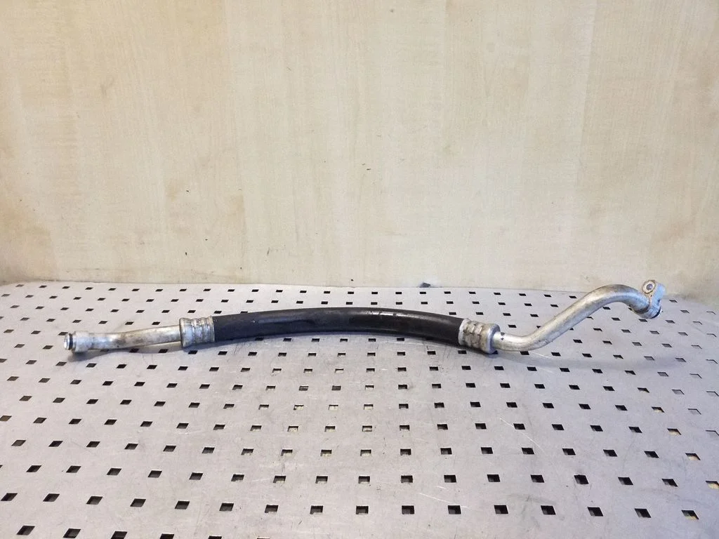 Air conditioning (A/C) pipe/hose