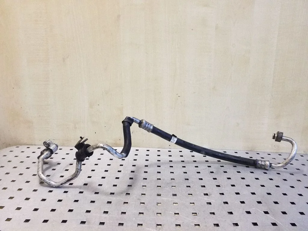 Air conditioning (A/C) pipe/hose MF445230