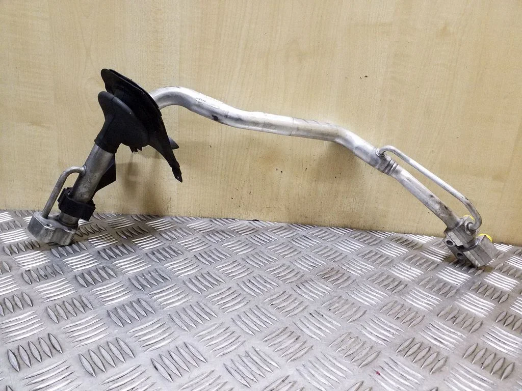 Air conditioning (A/C) pipe/hose 4G2260712C