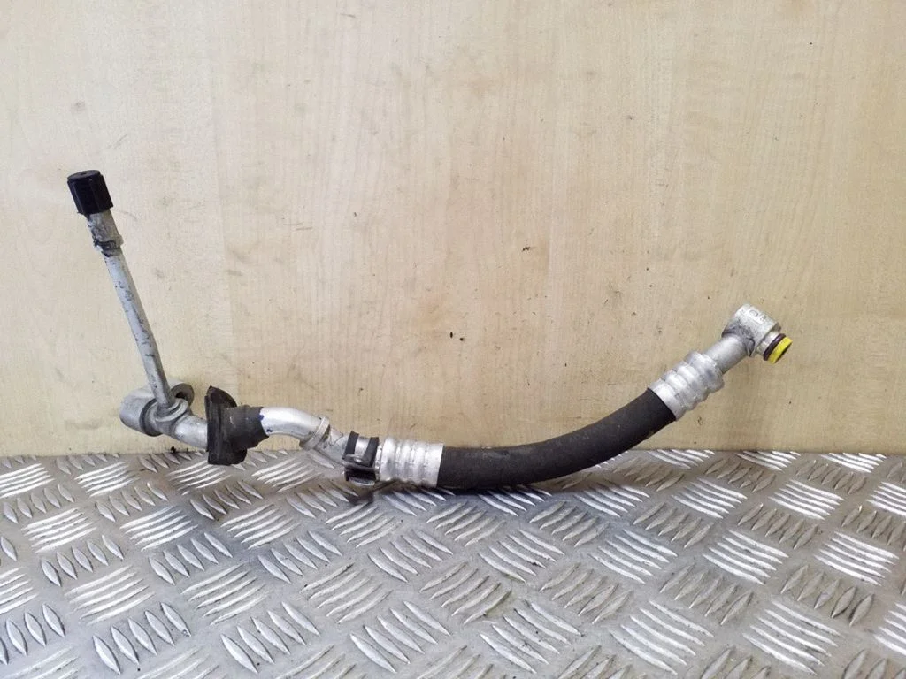 Przewody klimatyzacji 7L6820743F