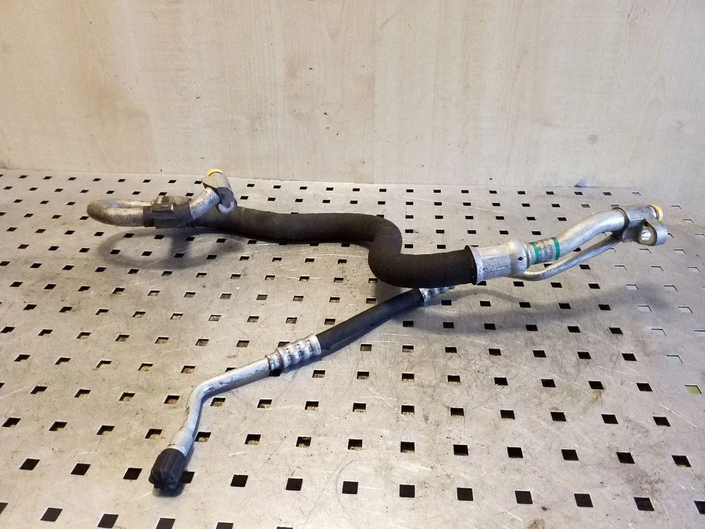 Air conditioning (A/C) pipe/hose 6453916836601