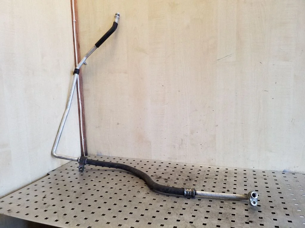 Air conditioning (A/C) pipe/hose