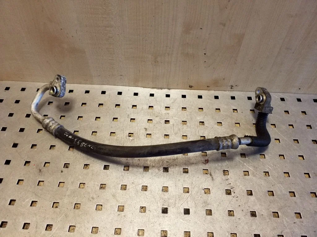 Air conditioning (A/C) pipe/hose