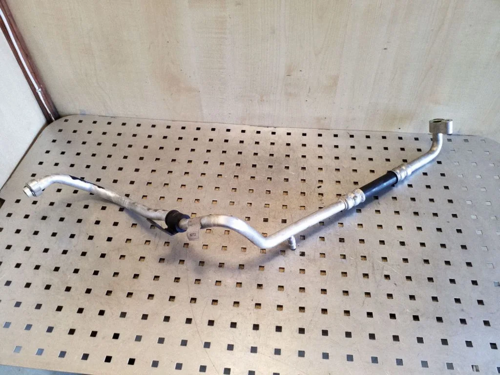 Air conditioning (A/C) pipe/hose