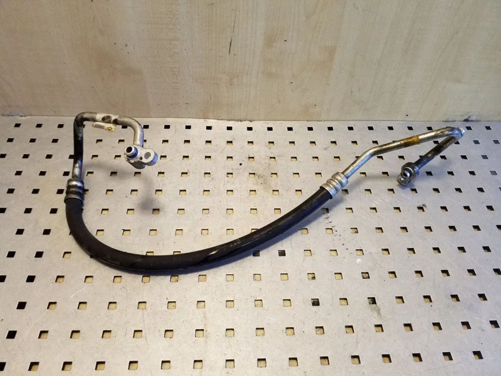 Air conditioning (A/C) pipe/hose
