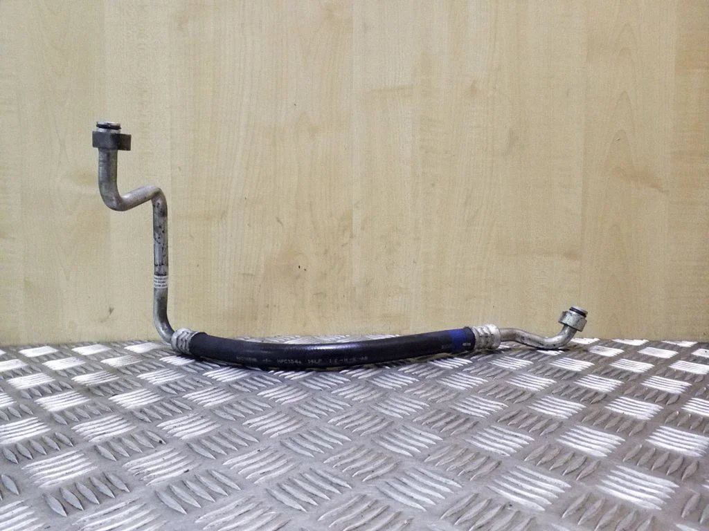 Air conditioning (A/C) pipe/hose 8870405380