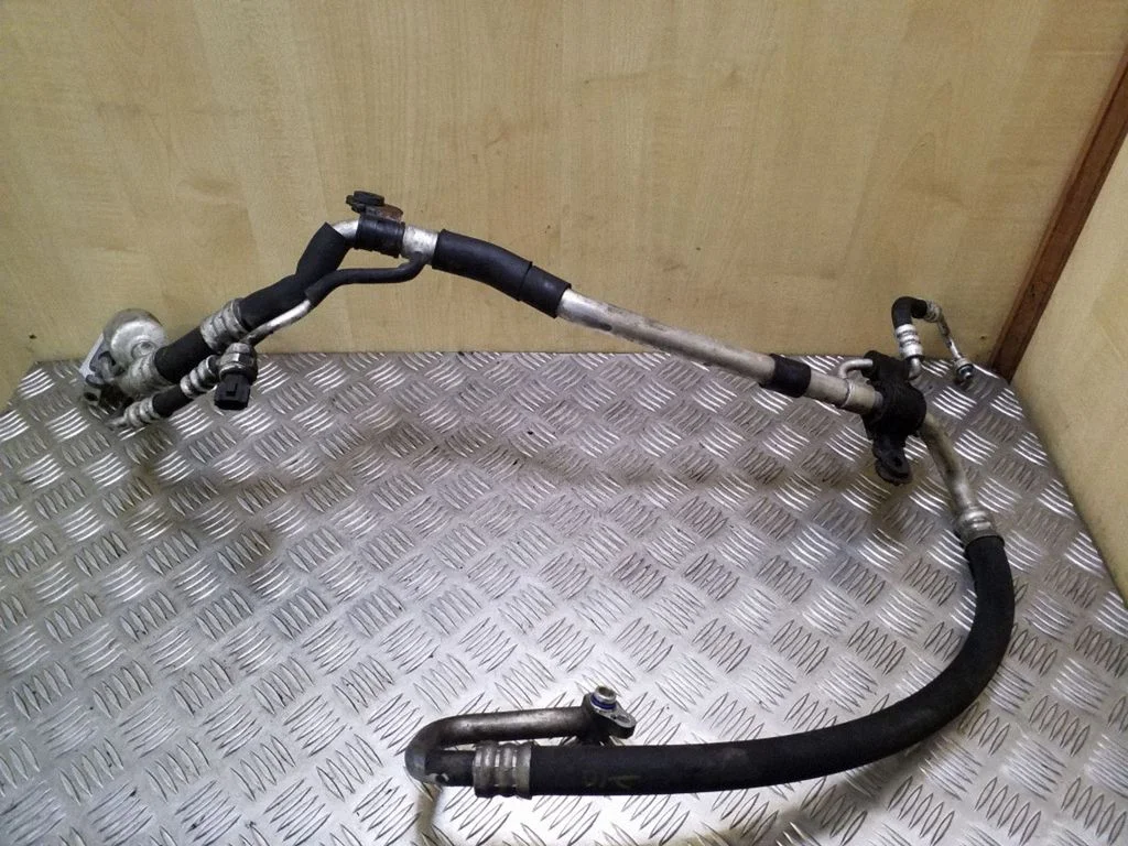 Air conditioning (A/C) pipe/hose T416230790