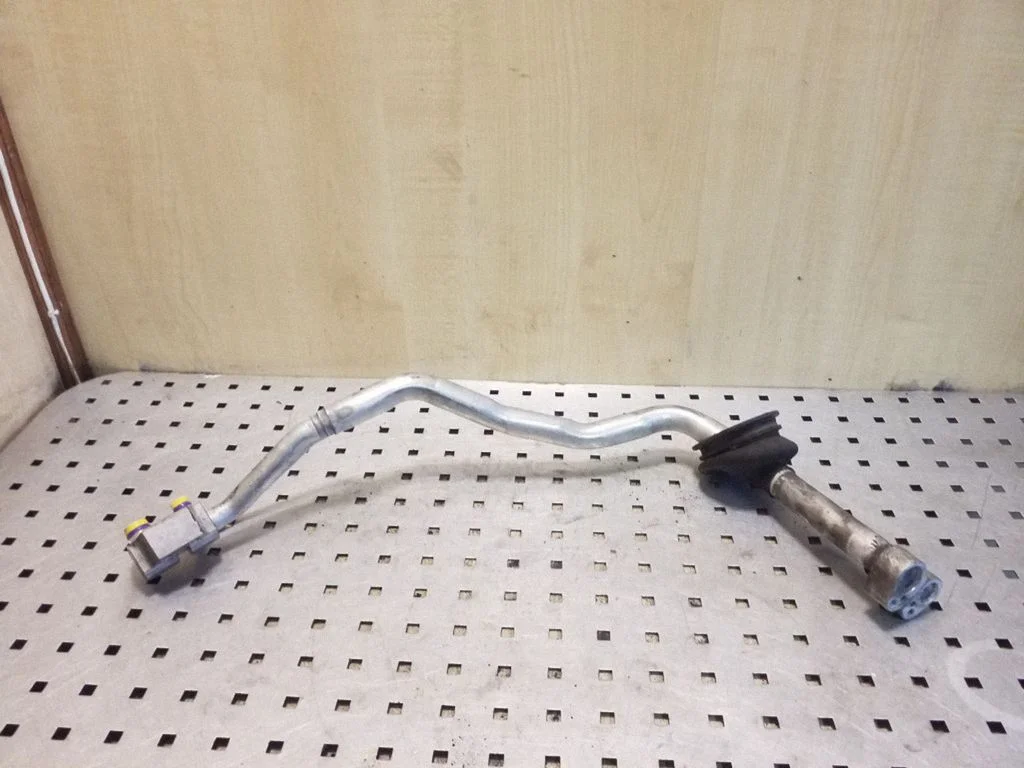 Air conditioning (A/C) pipe/hose 4G2260712C