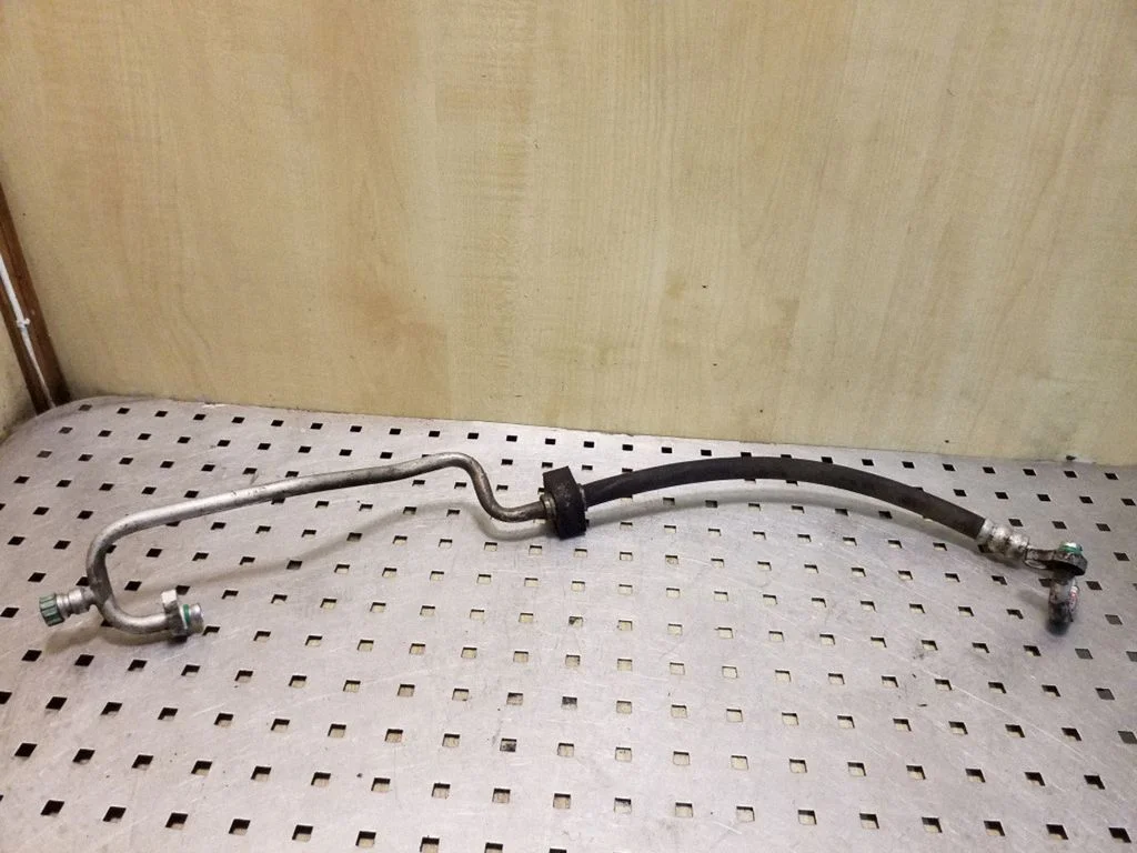 Air conditioning (A/C) pipe/hose