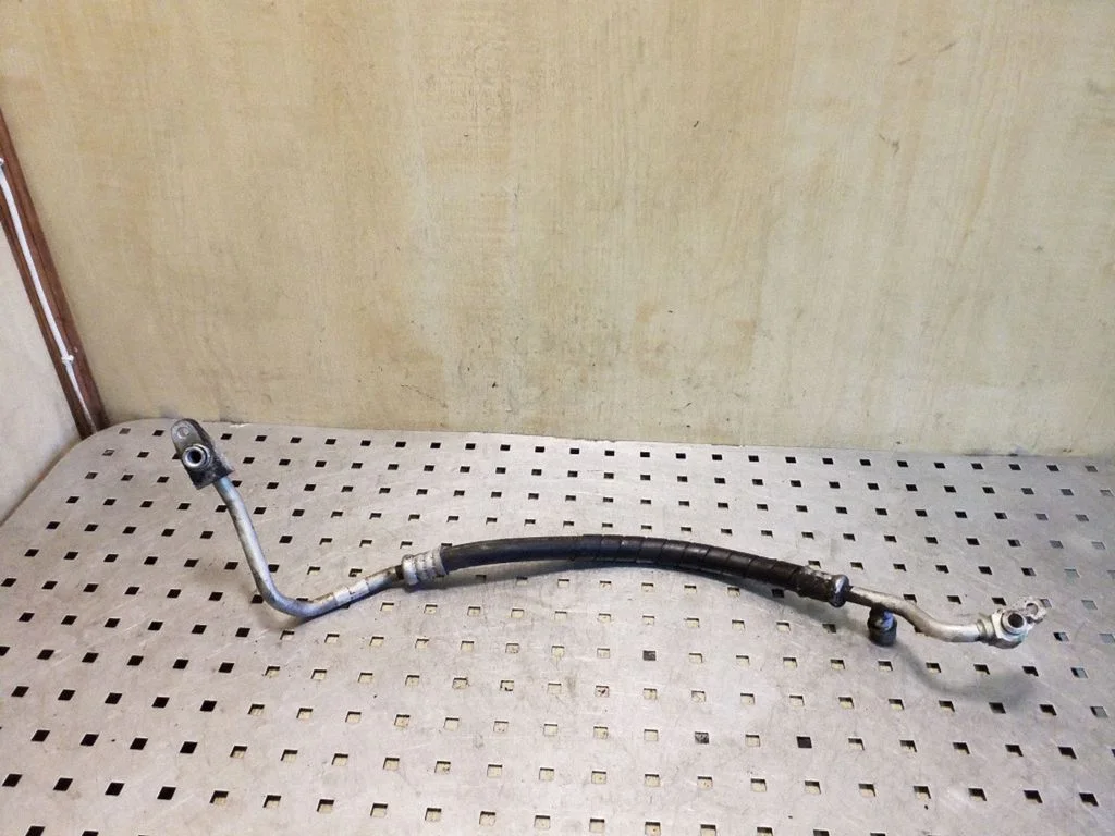 Air conditioning (A/C) pipe/hose
