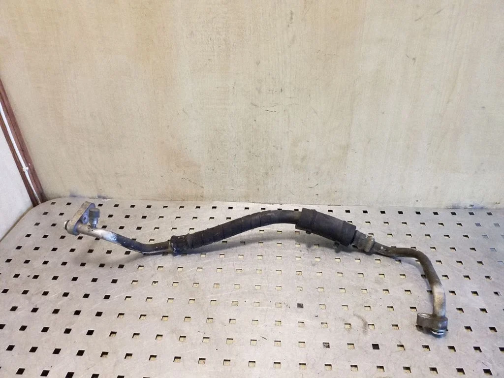 Air conditioning (A/C) pipe/hose