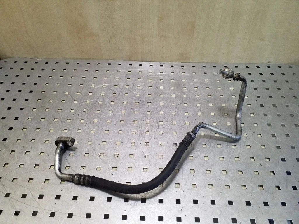 Air conditioning (A/C) pipe/hose