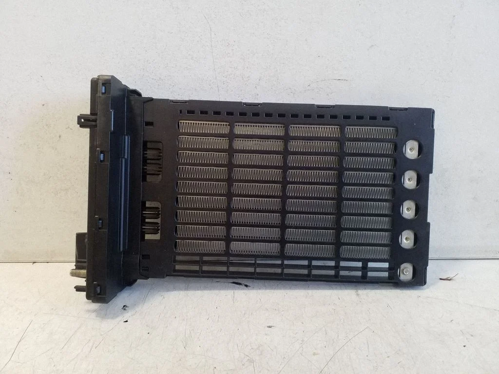 Elektriline salongi küttekeha radiaator 7P0963235
