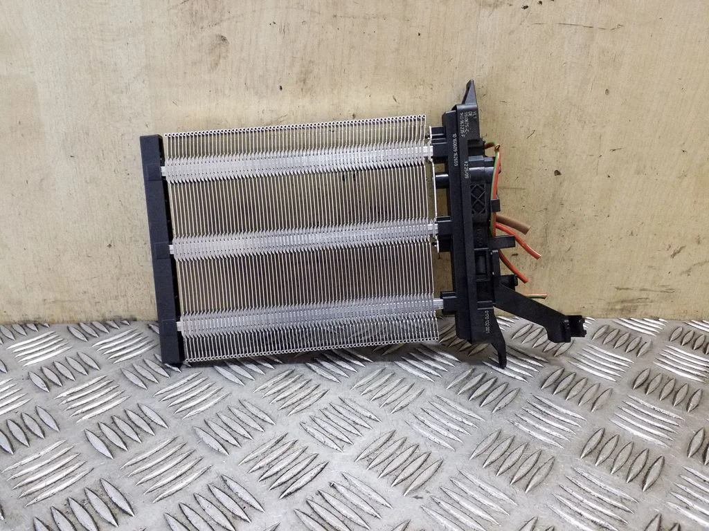 Elektriline salongi küttekeha radiaator – Volkswagen Tiguan (2007-2016)