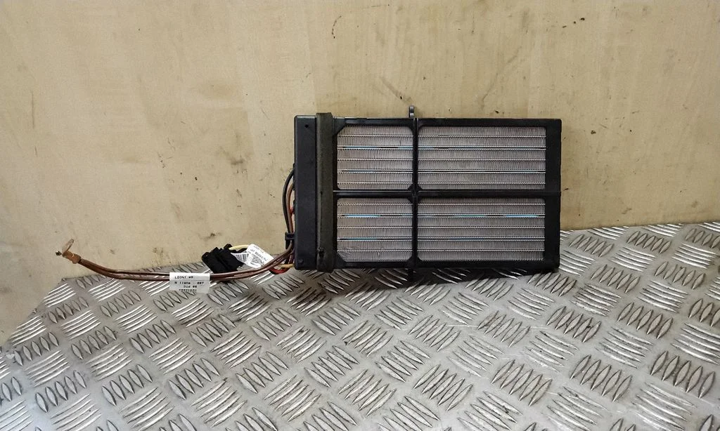 Electric cabin heater radiator – Audi Q5 SQ5 8R (2008-2017)