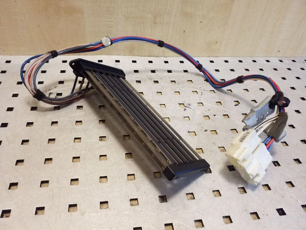 Elektriline salongi küttekeha radiaator 0134100243